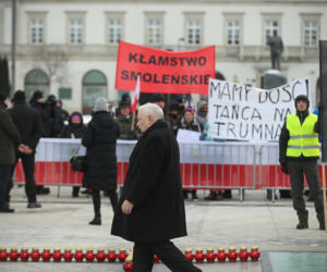 Jarosław Kaczyński na obchodach miesięcznicy smoleńskiej