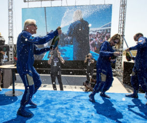 Miliarder Richard Branson poleciał w kosmos 