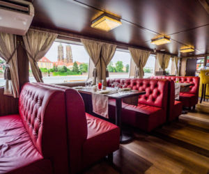 Wratislavia. Restauracja na statku w centrum Wrocławia