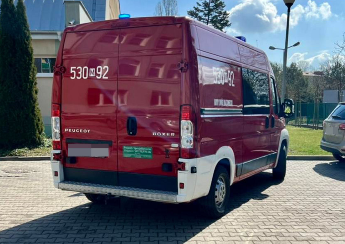  Zderzenie karetki motoroweru pod Warszawą
