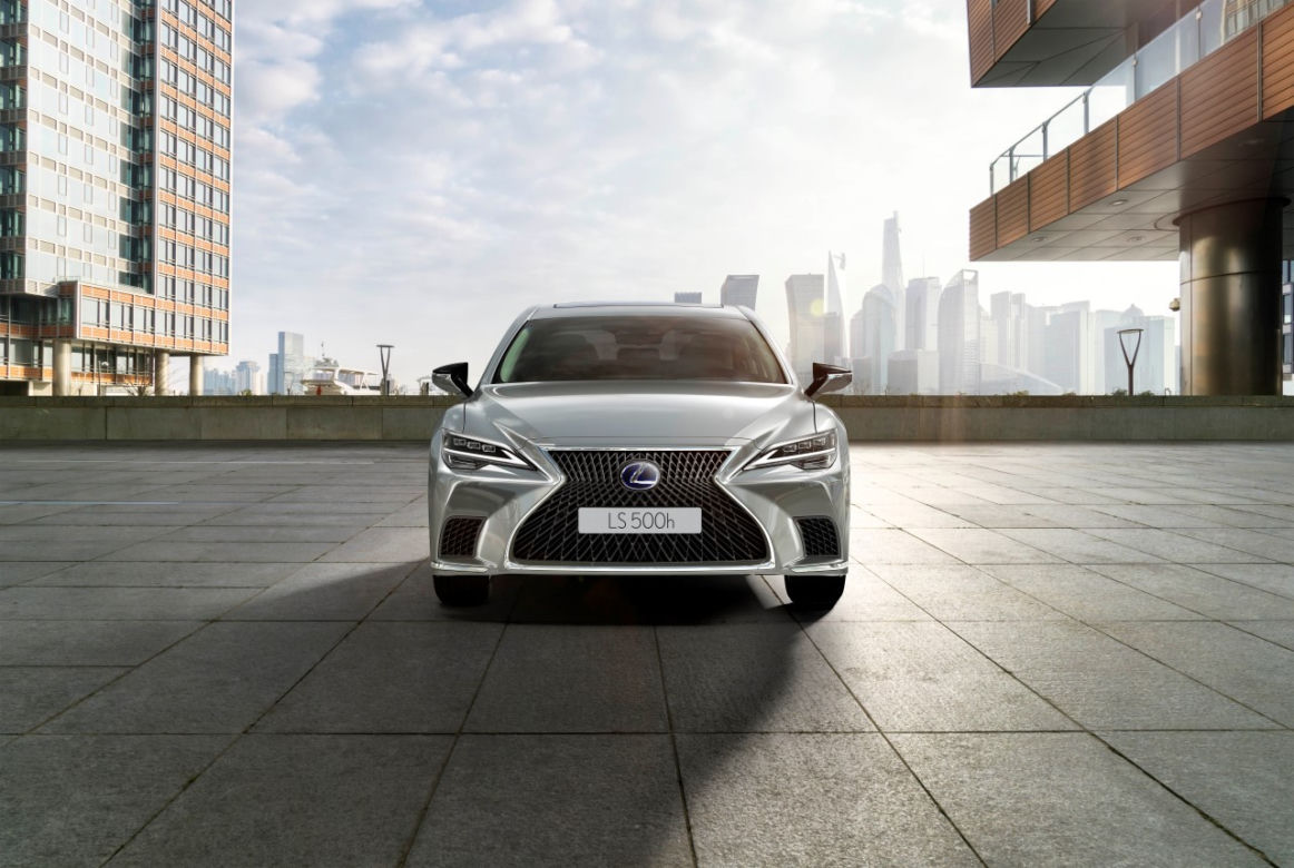 (2021) Lexus LS po liftingu