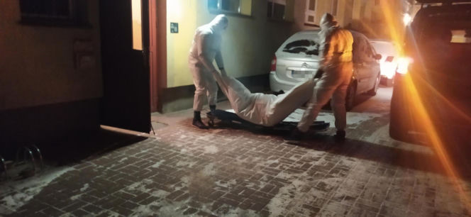 Tragedia w Siedlcach. Matka i dwóch synów umierali jedno po drugim.