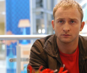 Borys Szyc kiedyś i dziś. Tak wyglądała jego droga na szczyt polskiego kina