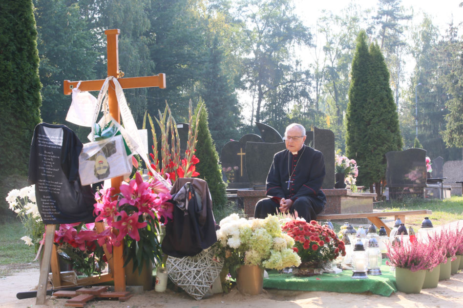Zaduma nad grobem Krawczyka. Krzysztof Junior, Lichtman, biskup Długosz
