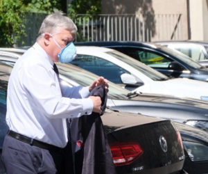 Politycy PiS zjeżdżają do Kaczyńskiego do centrali partii