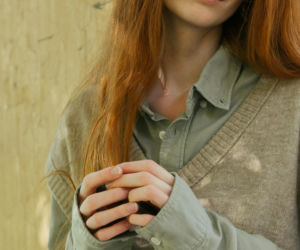 2026 rok zdominuje styl retro. Te kamizelki po babci będą modowym hitem