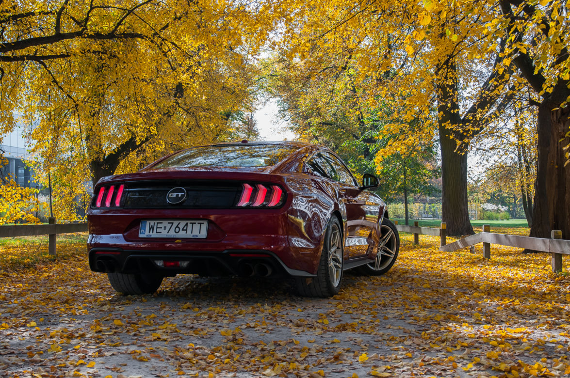 Ford Mustang GT Fastback 5.0 V8 450 KM