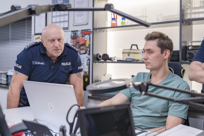 "Policjantki i Policjanci", odcinek 1383: Wysocka wbrew woli Białacha decyduje się na ryzykowną grę ze swoją przeszłością