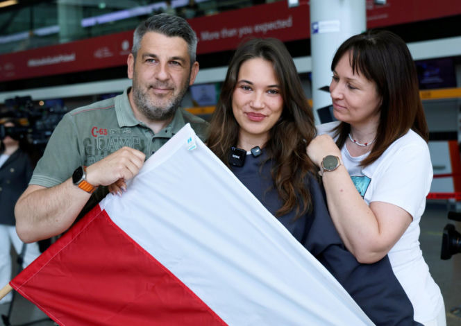 Alicja Szemplińska z rodzicami