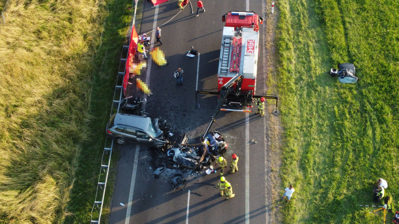 Drogowy koszmar koło Elbląga. Nie żyją cztery osoby, w tym 4-letnie dziecko