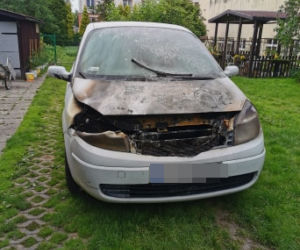 Katowice: Dramat kobiety, której auto stanęło w płomieniach. Znieczulica! 