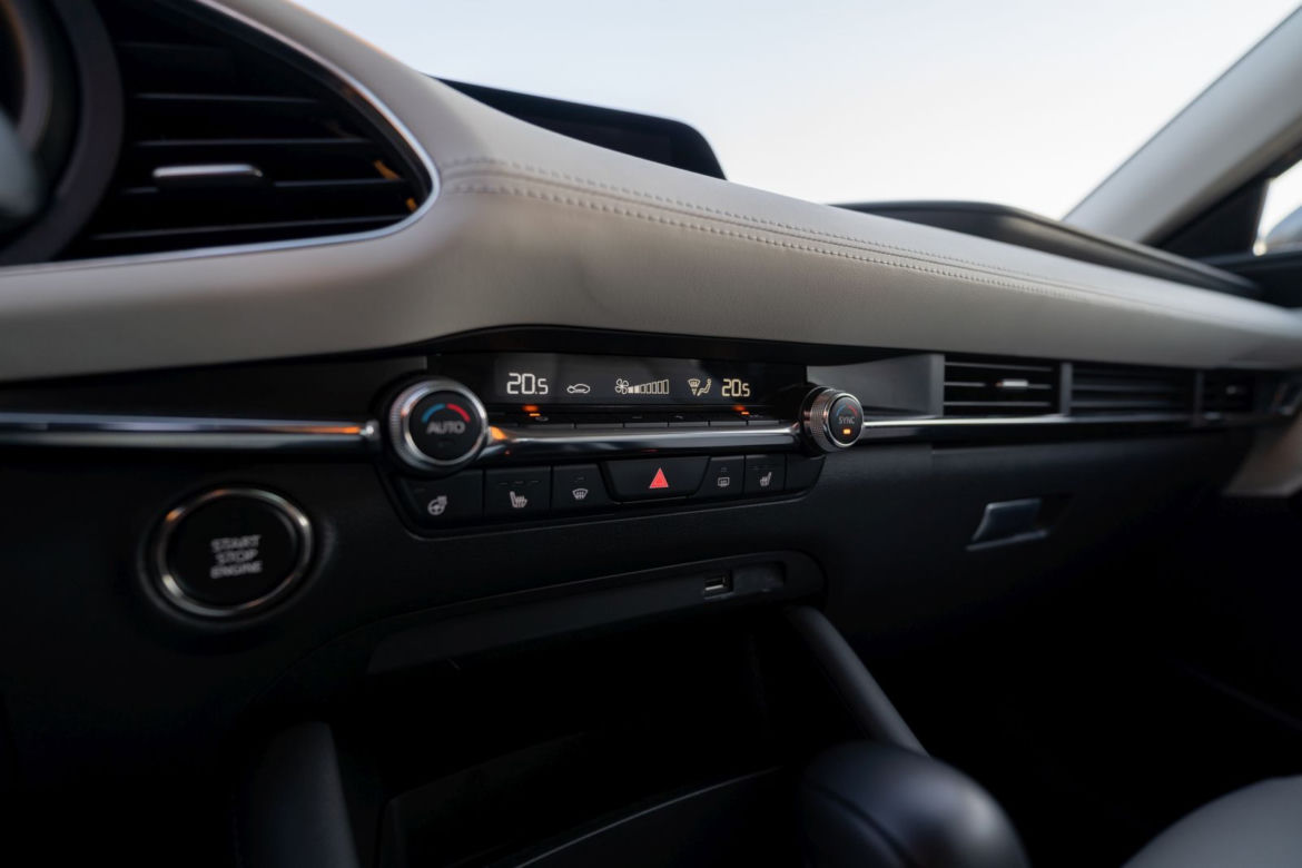 Mazda 3 Sedan Enso e-Skyactiv X