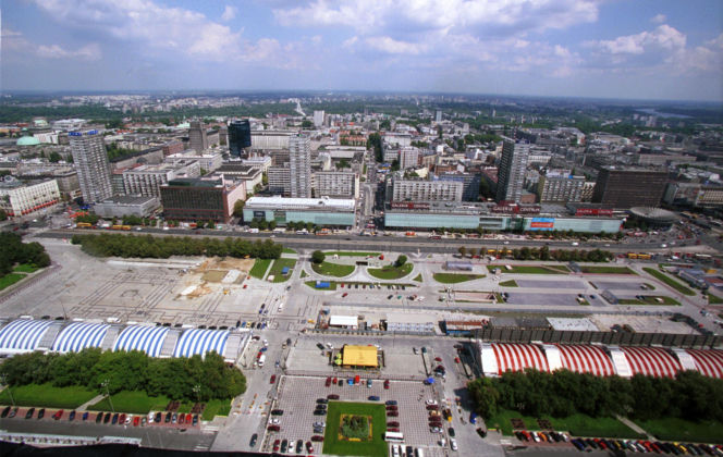 Widok na Warszawę z PKiN w 2001 r.