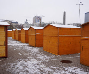 Jarmark Warszawski na placu Defilad na kilka dni przed startem imprezy