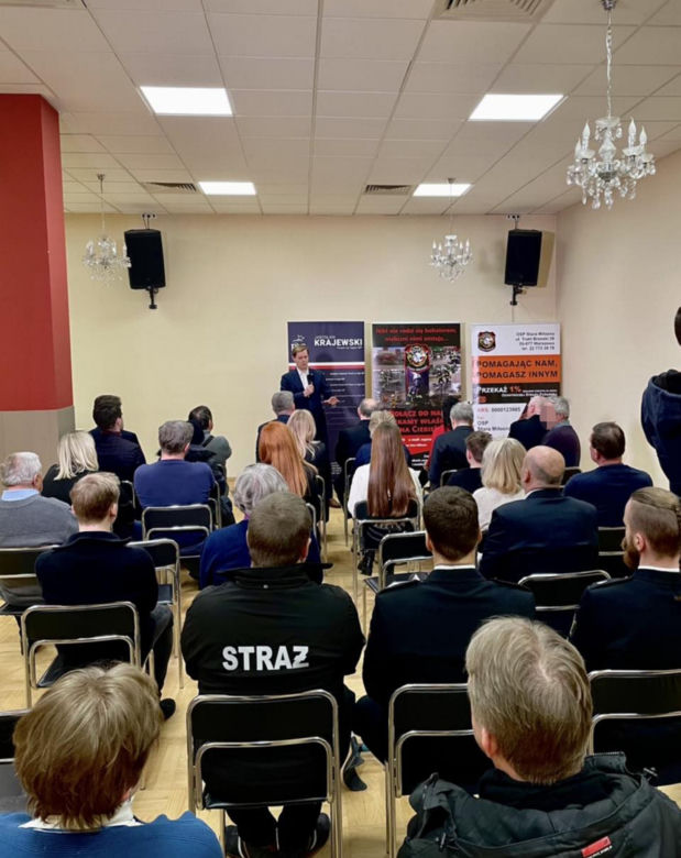 Trzaskowski i Krajewski walczą w dzielnicach