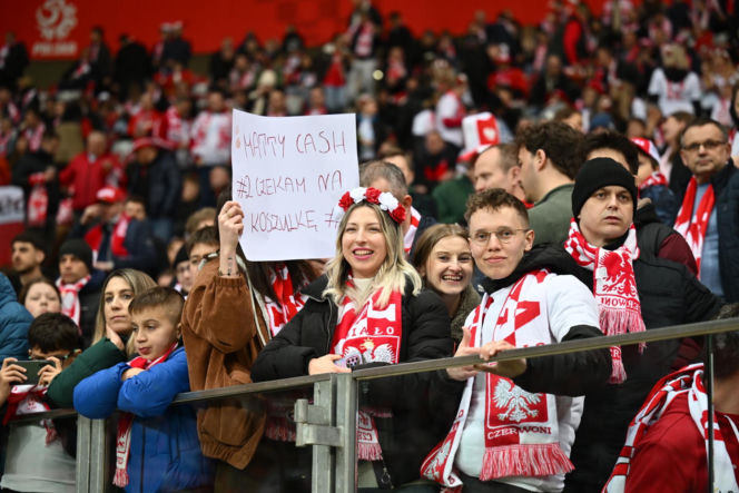 Tak się bawią kibice na meczu Polska - Albania. Gorąca atmosfera na PGE Narodowym