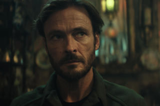 Thriller pobił inne głośne tytuły i ogląda się jak szalony.