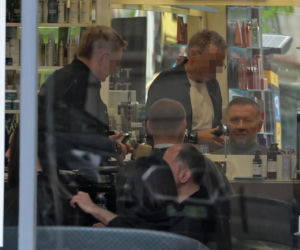 Minister Kierwiński wpadł do fryzjera