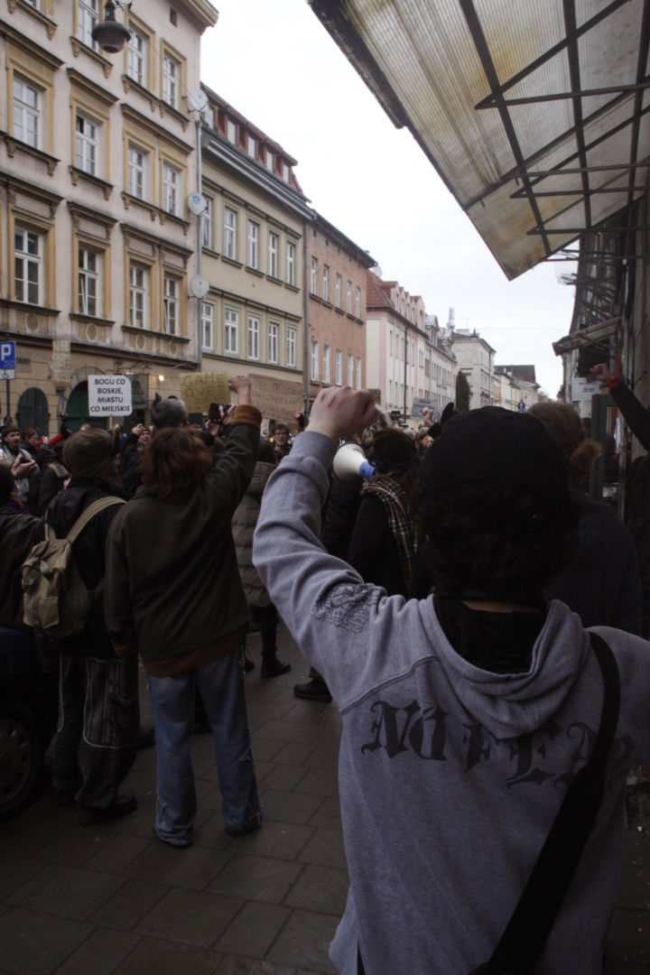 Protesty na krakowskim Kazimierzu w obronie kamienic