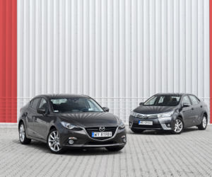 Mazda 3 Sedan 2.0 A/T SkyPASSION vs. Toyota Corolla 1.6 Multidrive S Prestige