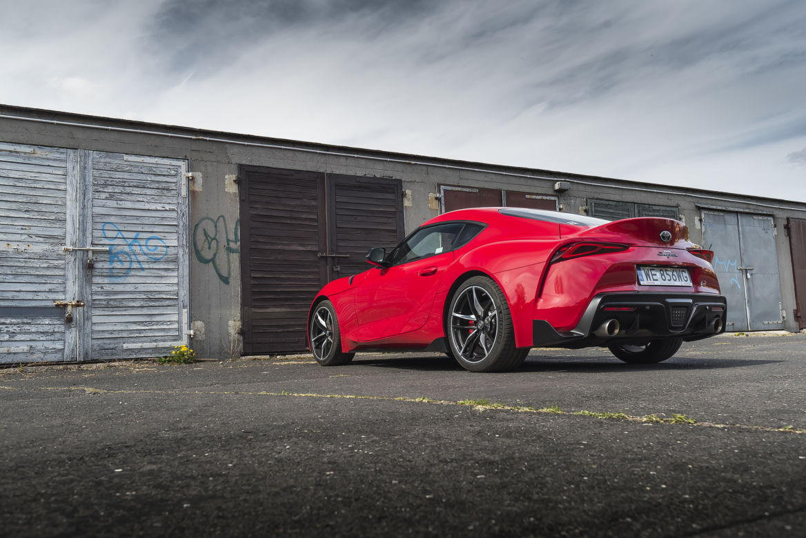 Toyota GR Supra 3.0 R6 Turbo 8AT