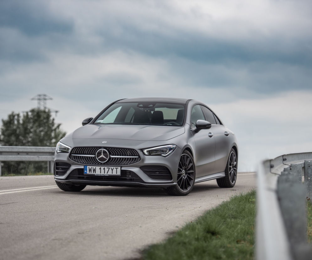 Mercedes-Benz CLA 220 4MATIC 7G-DCT