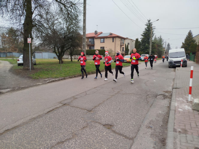 7. Charytatywny Bieg Mikołajkowy z Dwójką w Siedlcach 2025