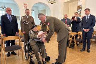 Podpułkownik „Joasia”. Mianowanie w dowód uznania za życie bohaterki z Leszna [ZDJĘCIA]