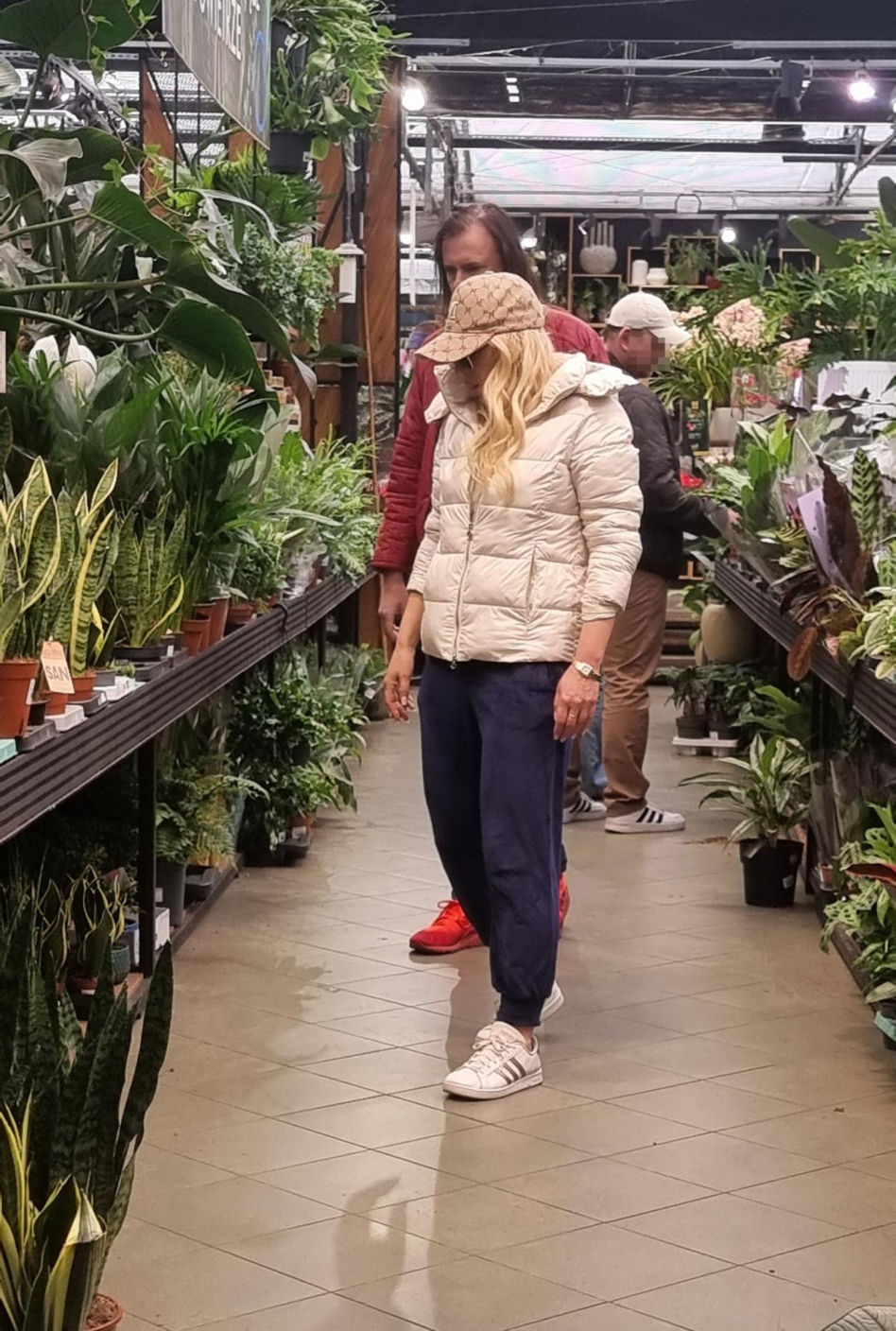 Monika Jarosińska robi sobie dżunglę