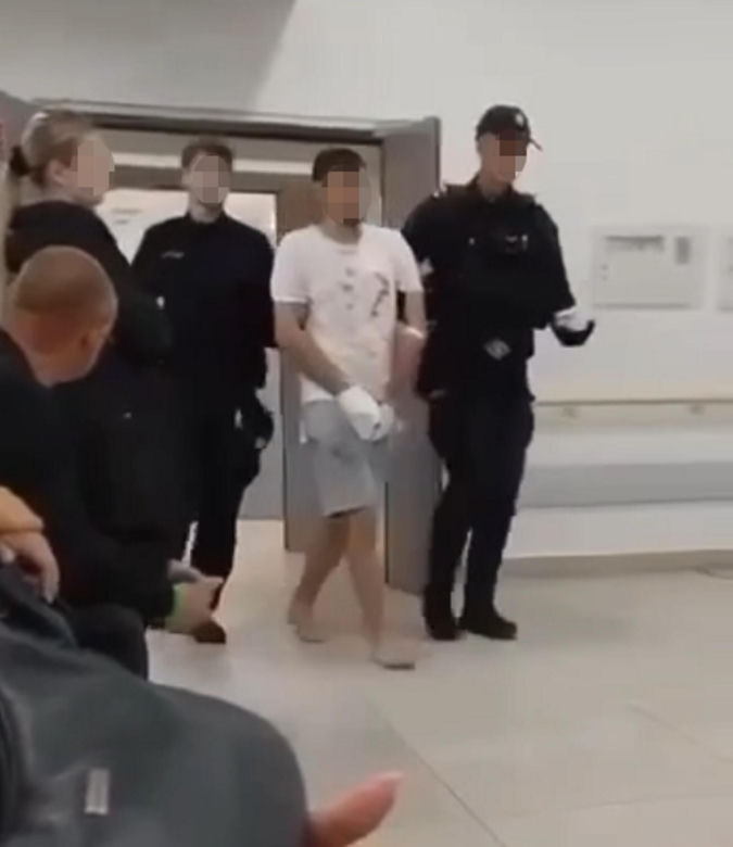 Nagranie po ataku nożownika w Jarosławiu. To on doprowadził do krwawej masakry