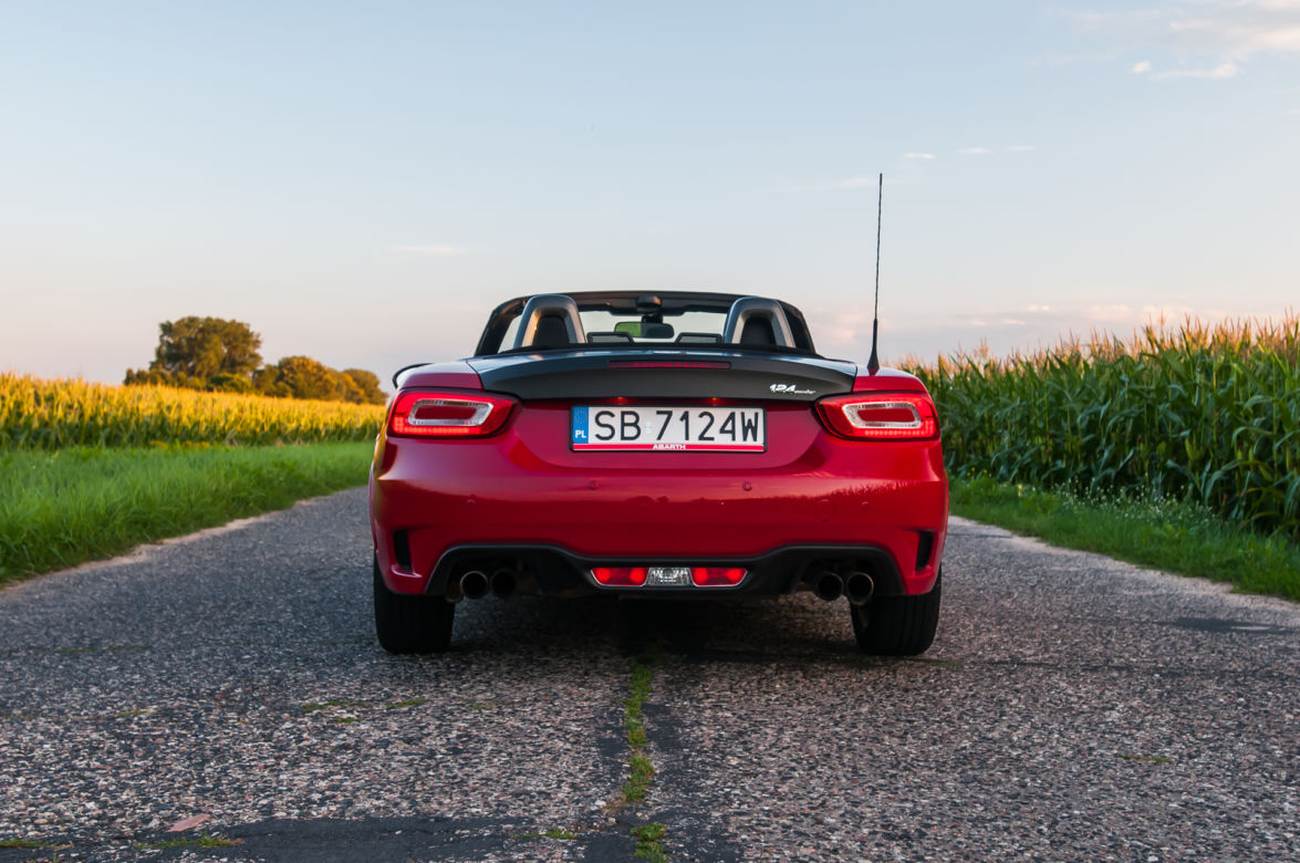 Abarth 124 Spider 1.4 T-Jet 170 KM 6MT