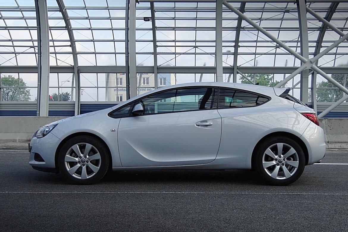 Opel Astra GTC