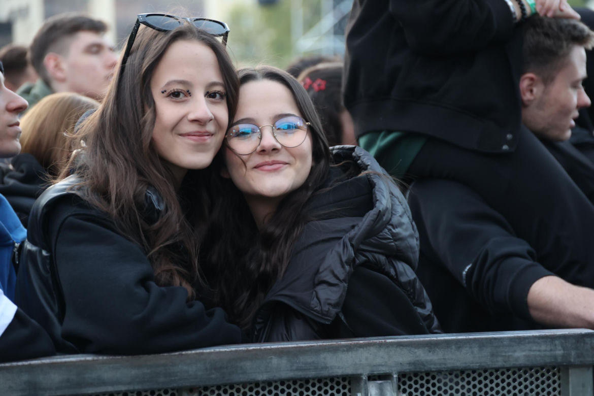 Tłum studentów bawił się pierwszego dnia Juwenaliów Politechniki Lubelskiej 2025