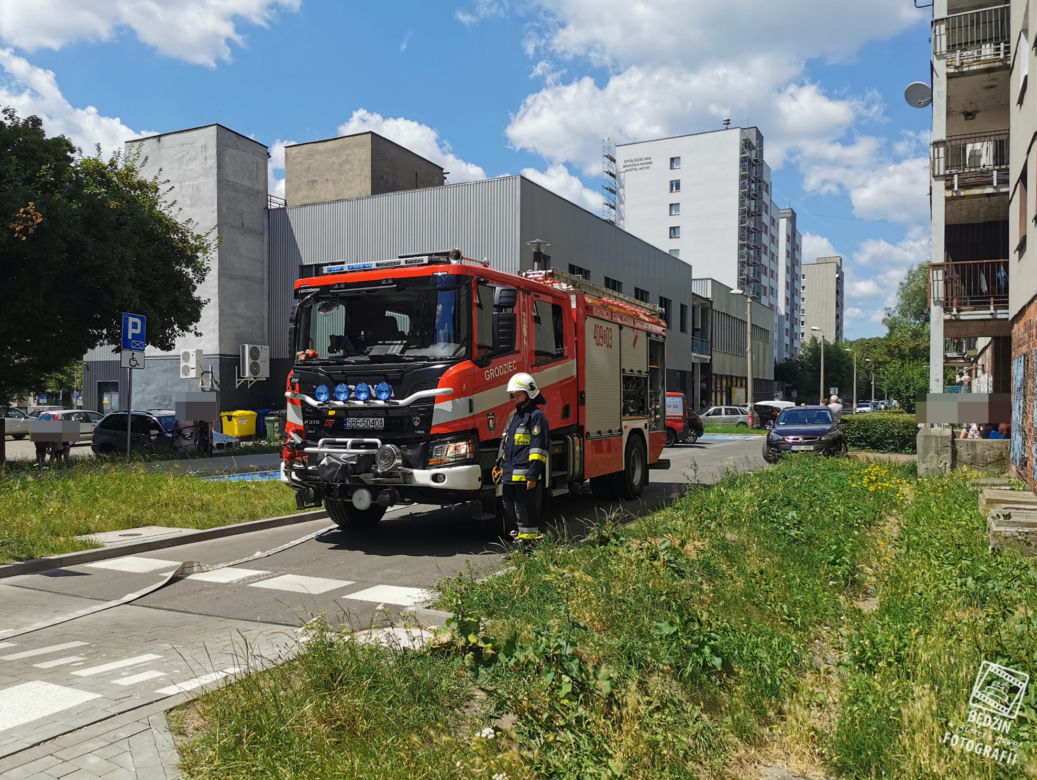 Strażacy walczyli z ogniem. To była jedna z najtrudniejszych interwencji. Gest mieszkańców jest poruszający