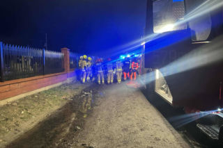 Tragedia w Chociszewie: Skoda wbiła się w ogrodzenie cmentarza! Nie żyje 36-latek