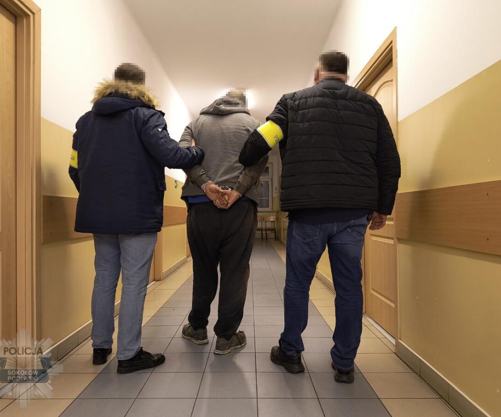 Funkcjonariusze z KPP Sokołów Podlaski zatrzymali na gorącym uczynku dwóch mężczyzn pracujących w dziupli samochodowej