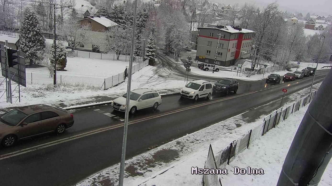 Gigantyczne korki i trudne warunki na zakopiance