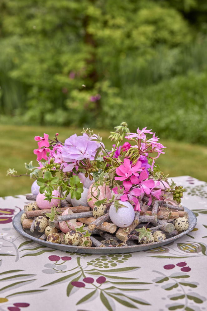 Pelargonie w wielkanocnych dekoracjach