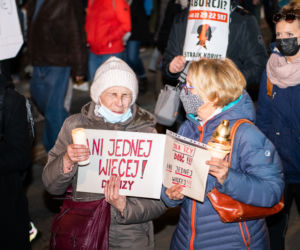 Kraków: Ani jednej więcej. Protest po śmierci ciężarnej Izabeli z Pszczyny