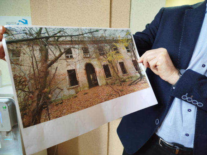 Zadłużona nieruchomość na Pomorzu stała się własnością miasta Siedlce w drodze spadku