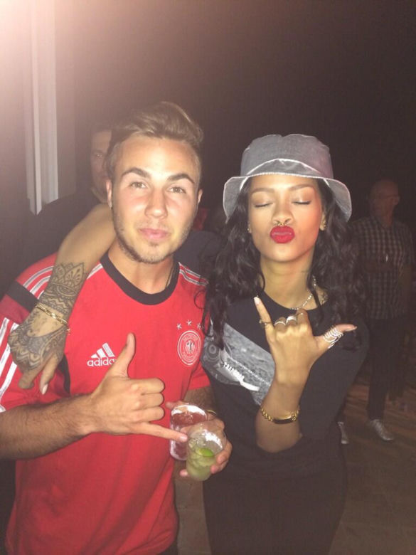 Rihanna, finał mistrzostw świata 2014