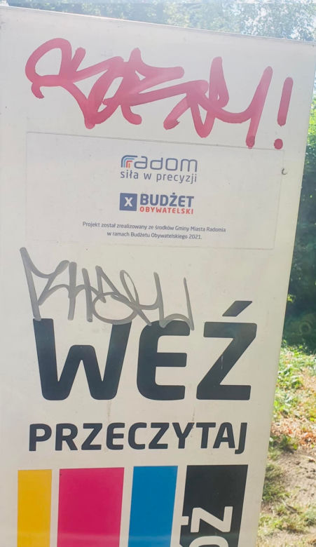 Wandale upatrzyli sobie "Plenerowe biblioteczki"