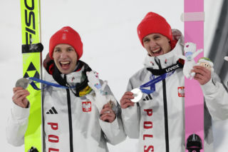 Polacy ze srebrem igrzysk! Niewiarygodny zwrot akcji w Predazzo. Co za historia!