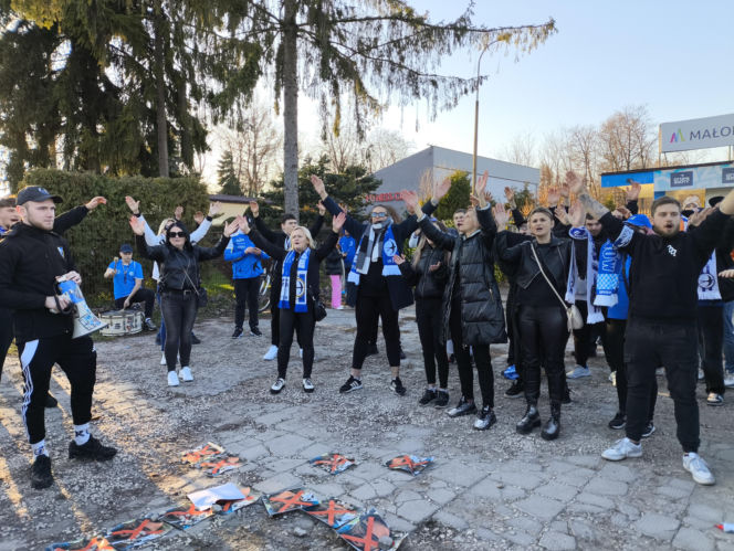 Smutny dzień dla tarnowskiego żużla. Kibice żegnają Unię Tarnów