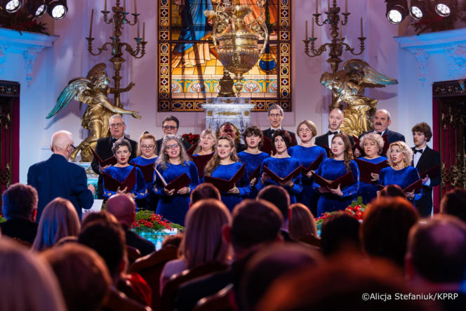 Karol i Marta Nawroccy na kolędowaniu