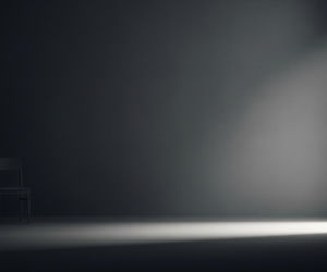 Tragedia w Ostrowie Wielkopolskim. 70-latka znaleziona martwa, ale co naprawdę zabiło?