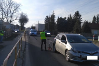 9-latek zjechał rowerem z chodnika wprost pod auto. Dramat w Konstantynowie pod Pajęcznem