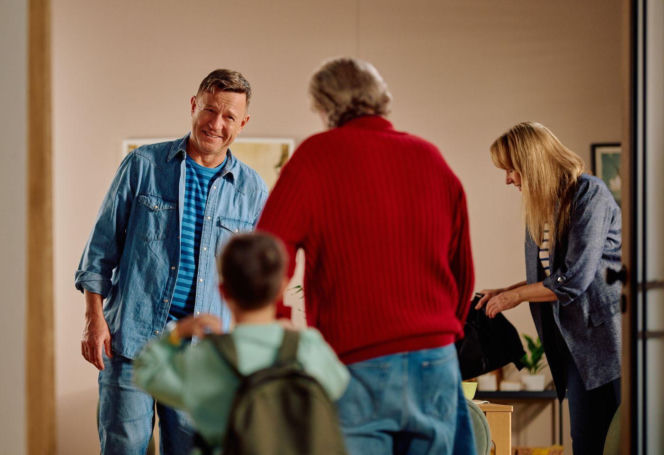 "Na Wspólnej", odcinek 4182: Hoffer i Nalepa odkrywają, że Antek został zakażony gronkowcem. Jego siostra grozi placówce pozwem