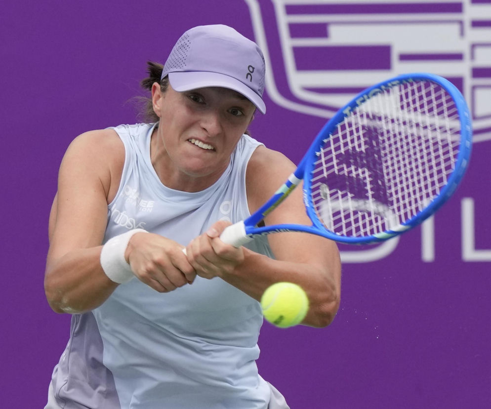 Iga Świątek - Jelena Rybakina RELACJA NA ŻYWO i wynik meczu w WTCC w Shenzhen