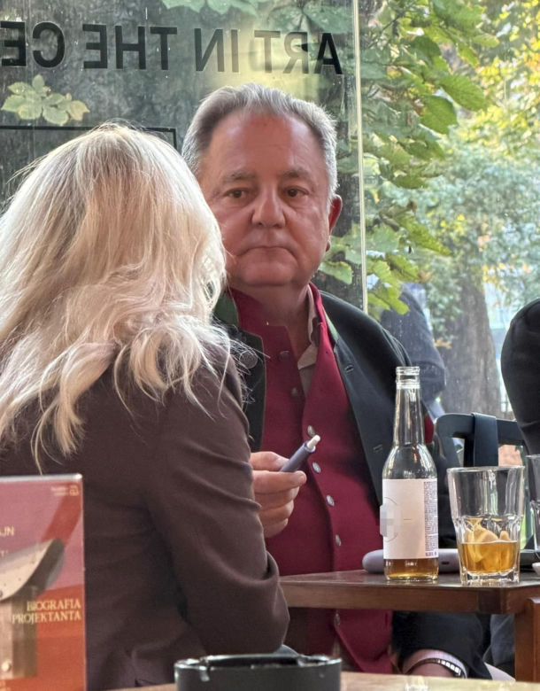 Sikorski i Makłowicz w krakowskim Bunkier Café